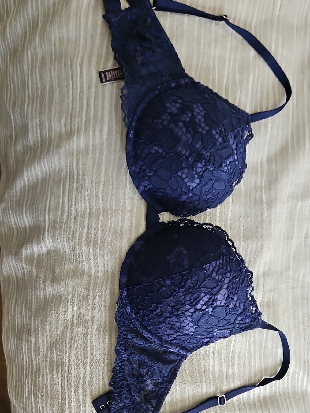 Victoria's Secret Navy Blue Lace Underwire Bra "VERY SEXY PUSH UP"
